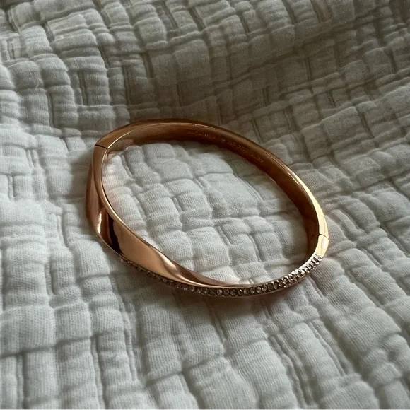 Kate spade Do The Twist Pave Hinged Bangle - Picture 5 of 10